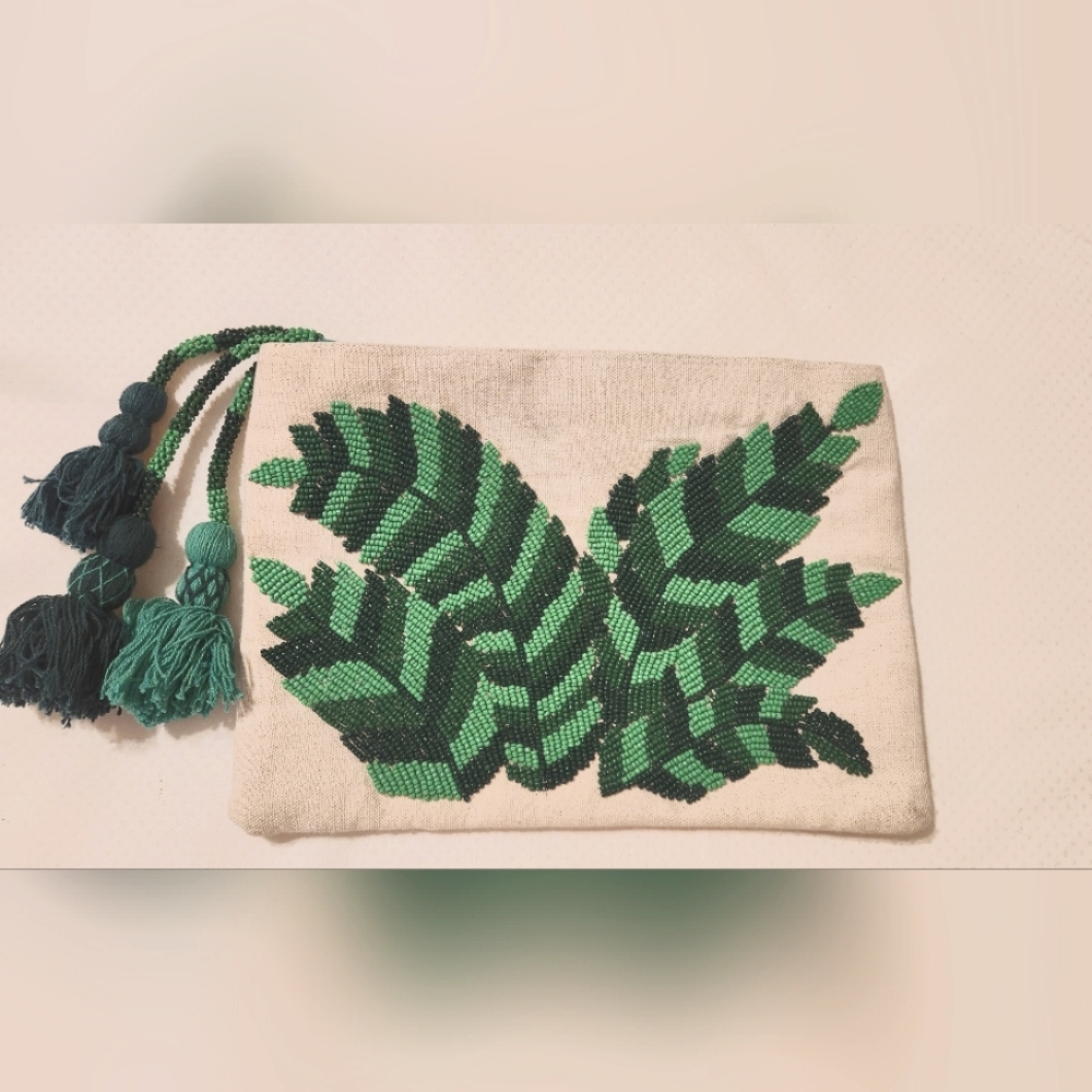 NWOT Guadalupe Design Beaded Woven Pouch Bag